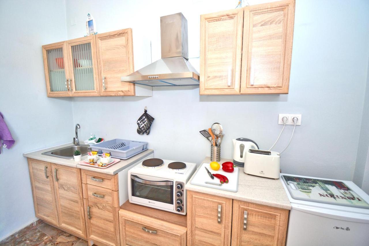 Mike'S Apartments 아기오스고르디오스 외부 사진